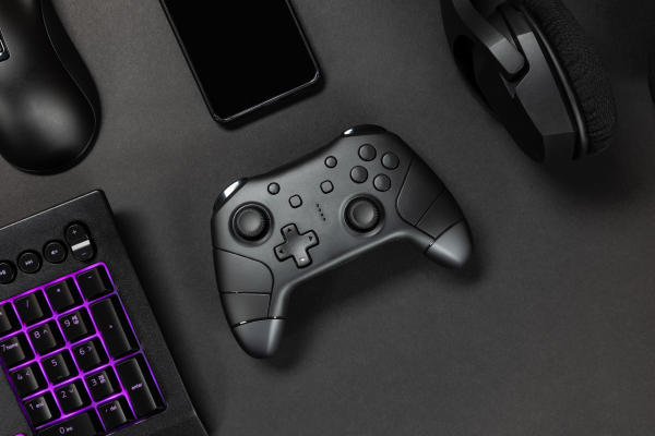 Apple World service repair gaming